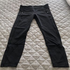 Lulu lemon 7/8 leggings with sheer panel size 8